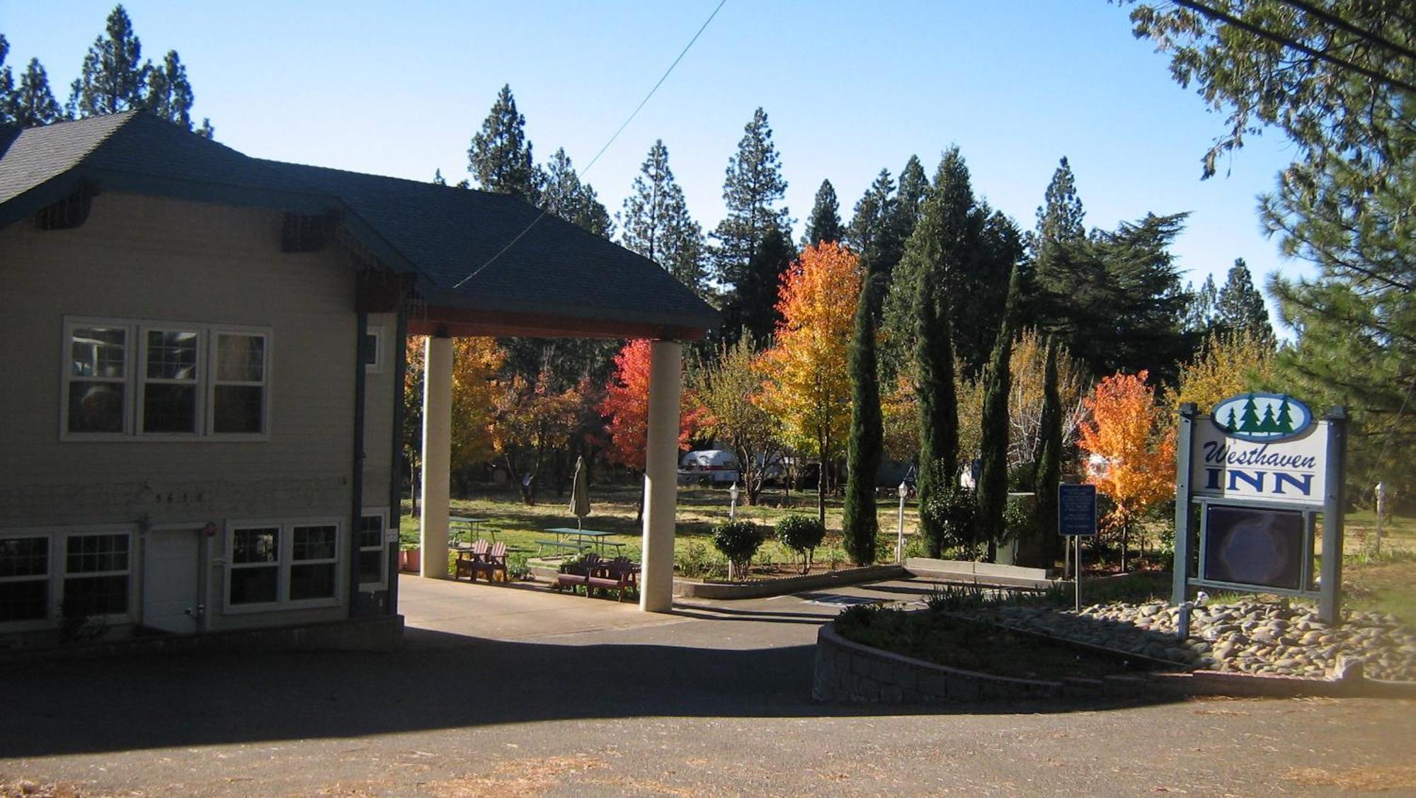 Westhaven Inn Pollock Pines Exterior photo