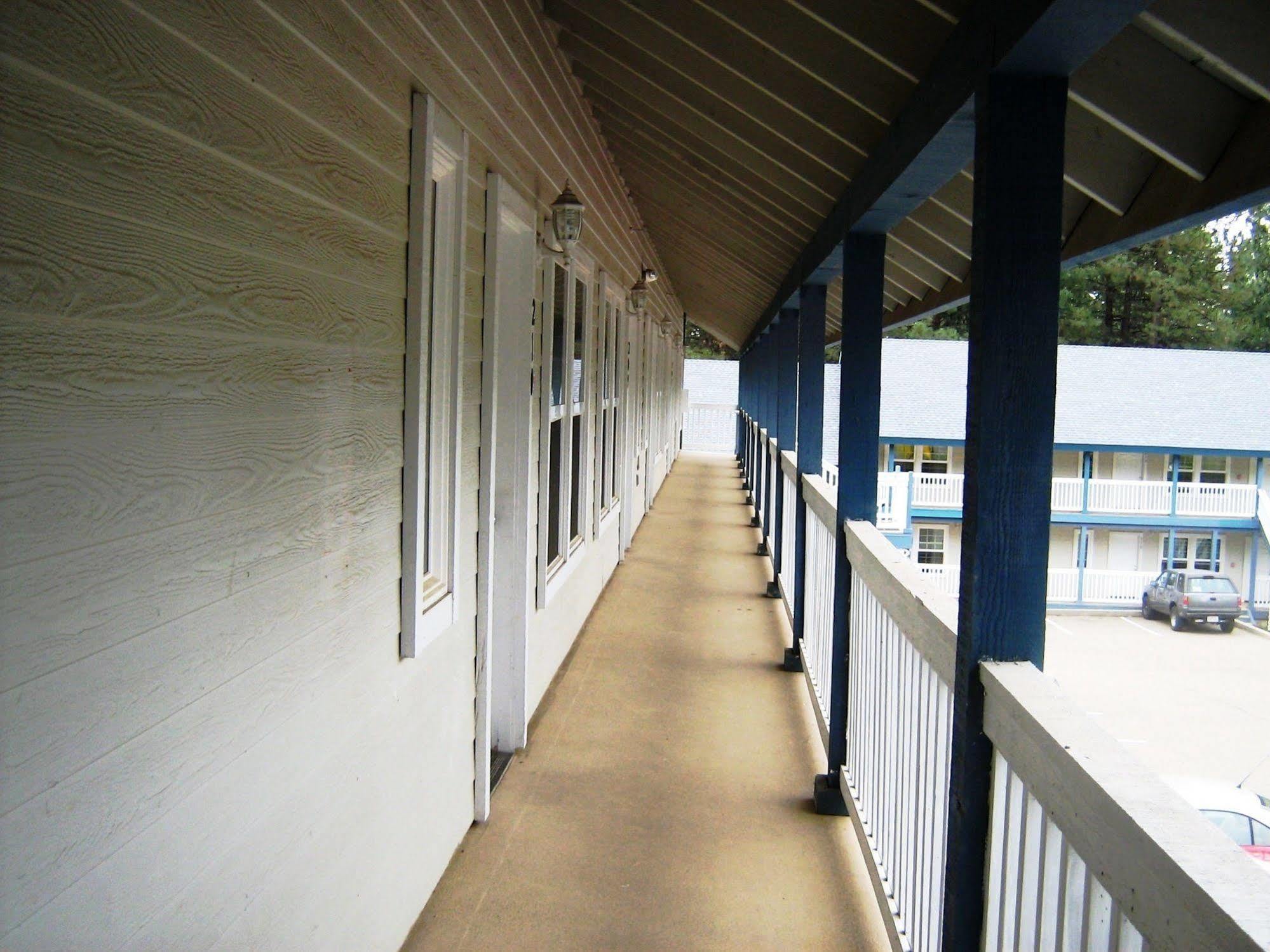 Westhaven Inn Pollock Pines Exterior photo