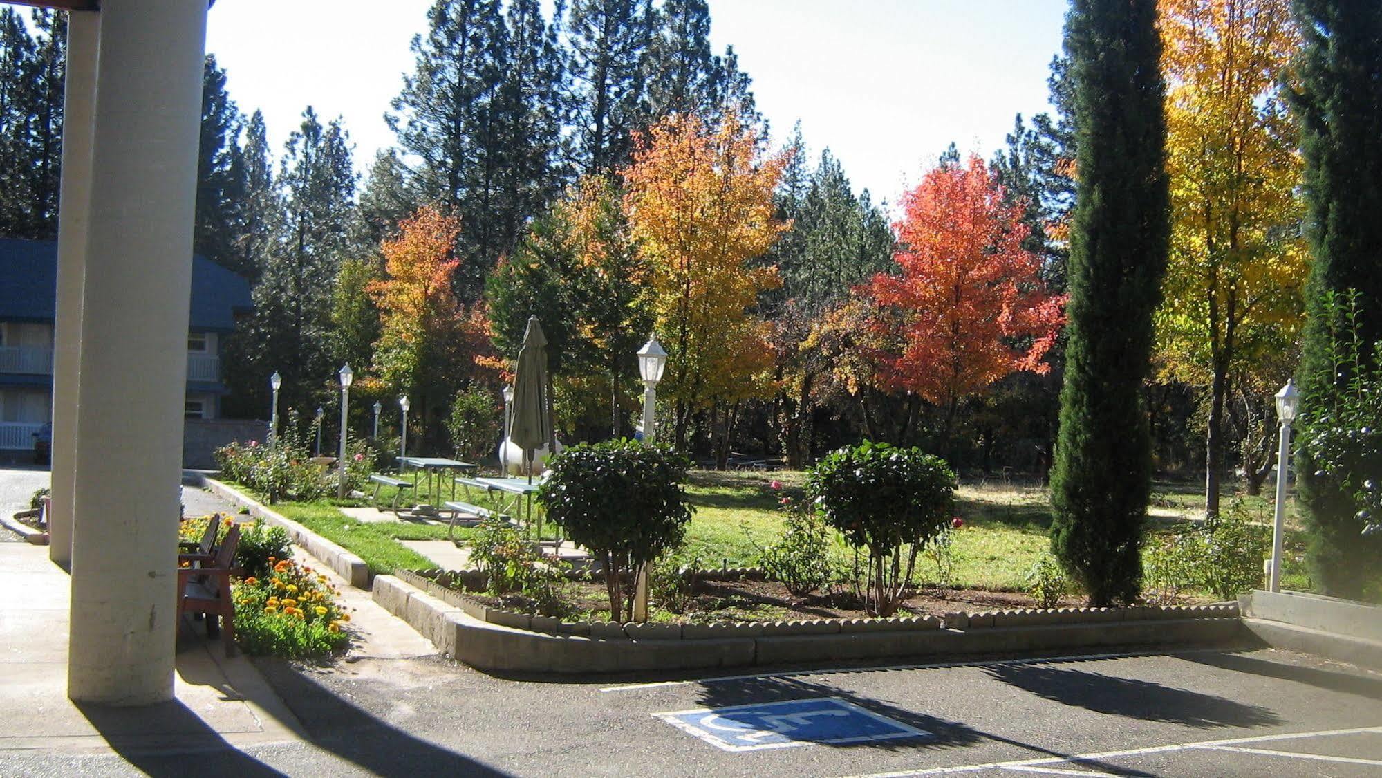 Westhaven Inn Pollock Pines Exterior photo